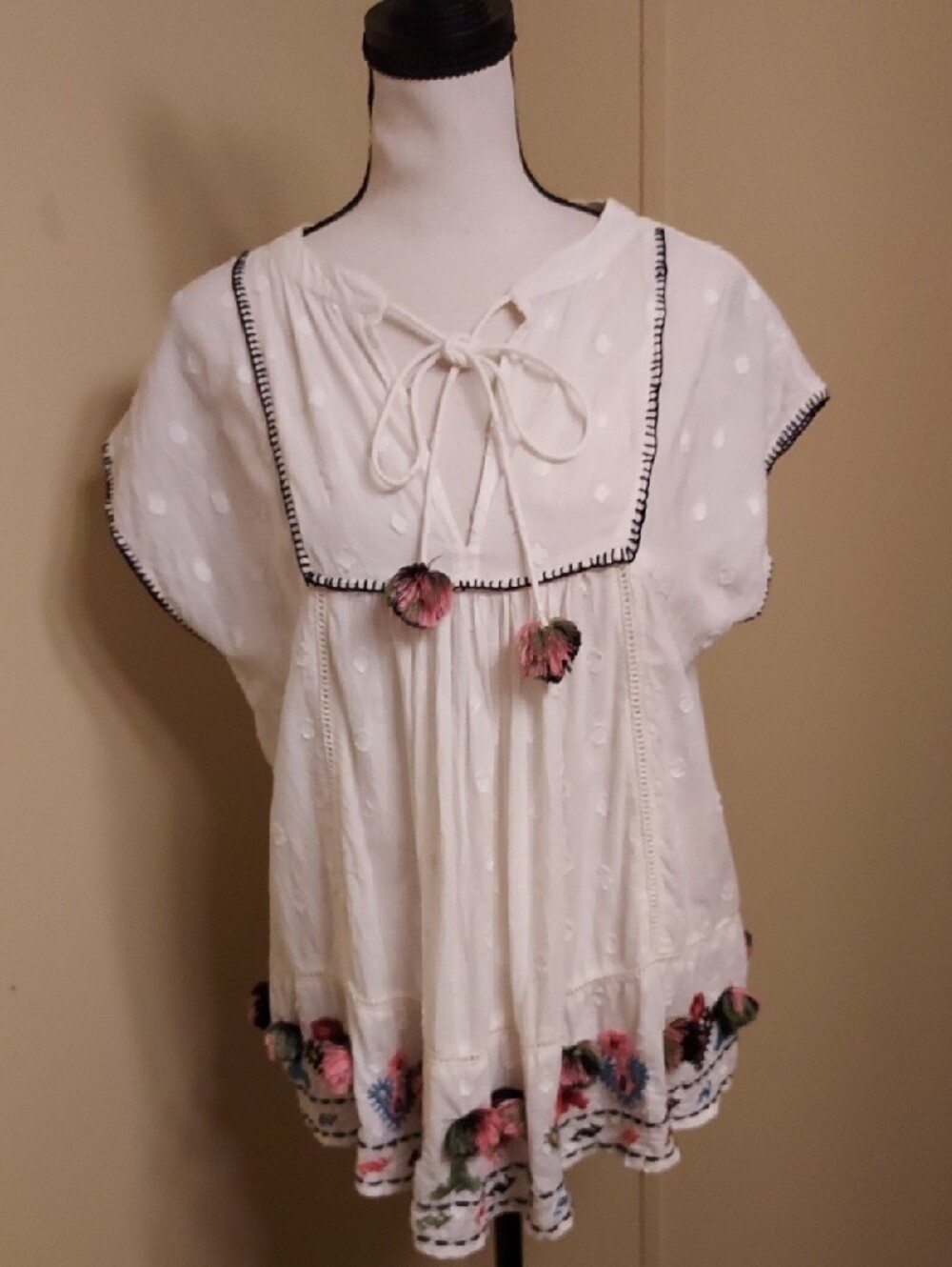 Ivy Jane White Top with Embroidered  Hem And Pom-poms